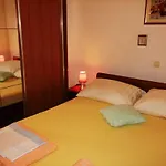 Dijana Apartamento